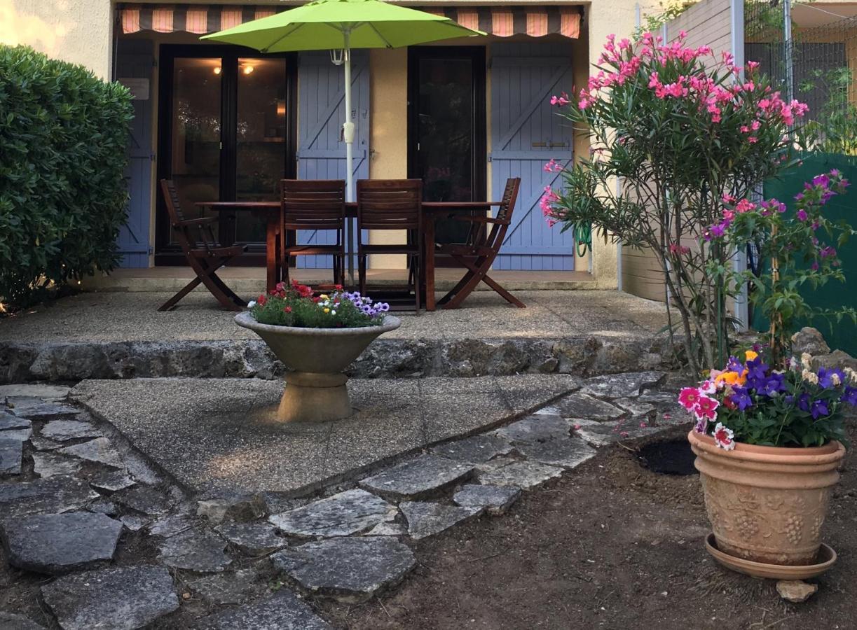 T2 Rez De Jardin 300M Plage De Beaucours Sanary Sur Mer Buitenkant foto